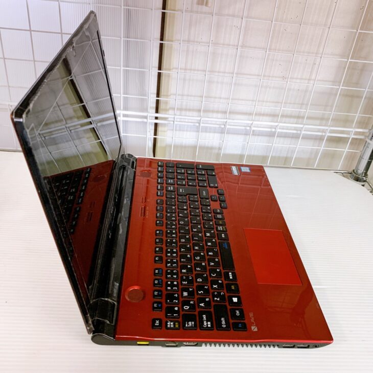 大阪府八尾市へNEC LAVIE PC-NS350EAR ノートパソコン 赤色モデル 画面