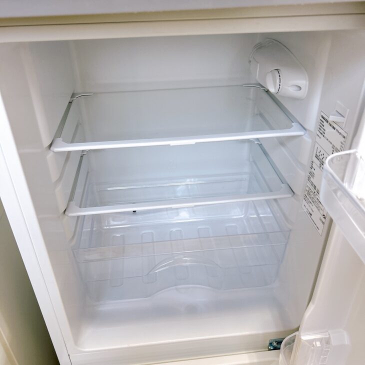 広島県三原市でYAMAZEN 冷凍冷蔵庫 YFR-D111(W)を出張買取｜庫内