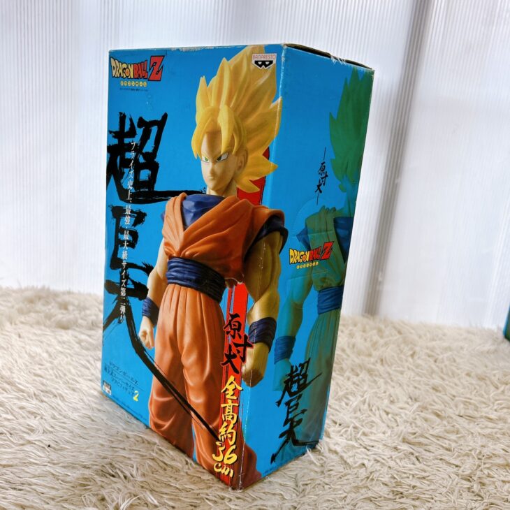 東京都狛江市にてドラゴンボールZ 超サイヤ人 孫悟空 組立式スーパー