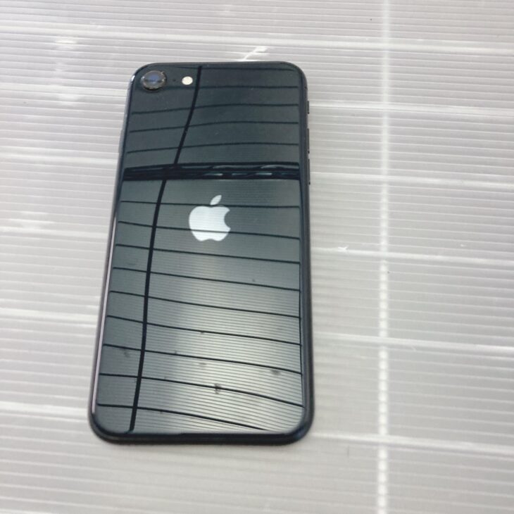 千葉県市原市でApple iPhone SE（第2世代・ブラック）を出張買取｜画面