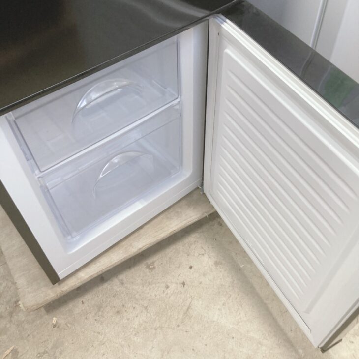 千葉県君津市にてニトリ 2ドア冷蔵庫 Nグラシア NTR-106BK 2022年製