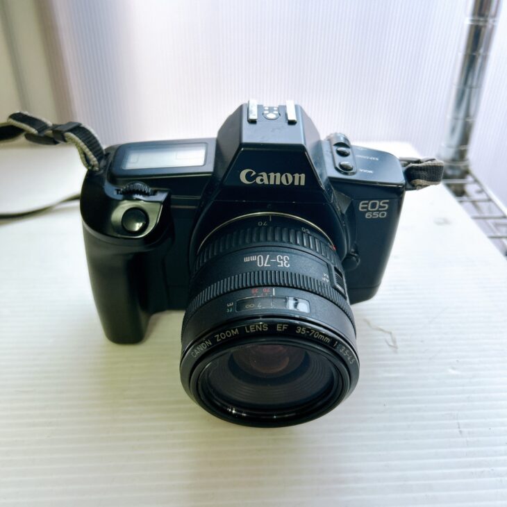 EOS 650