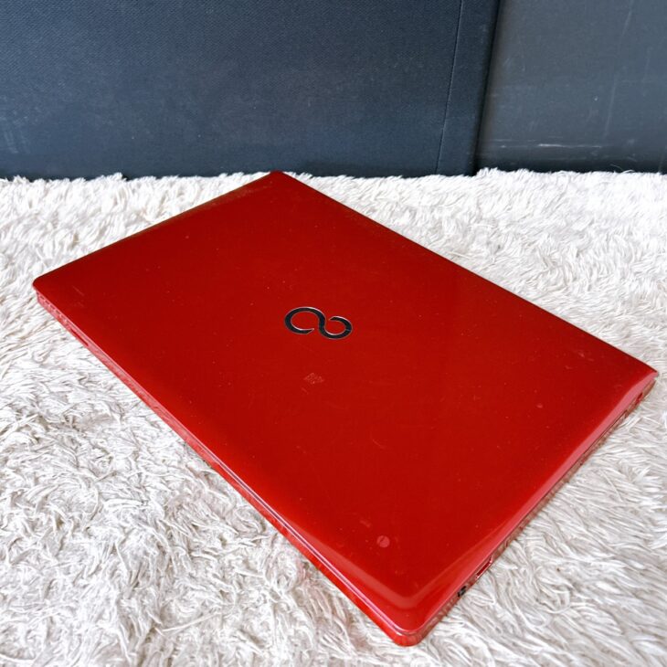 赤富士 茨城県筑西市へ出張買取 富士通 LIFEBOOK AH42/X（FMVA42XR）外観に小