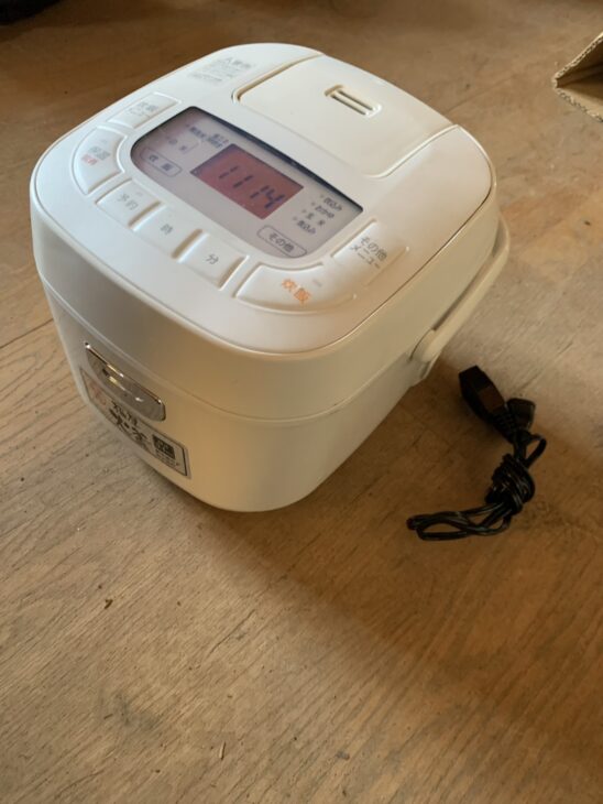 神奈川県茅ヶ崎市で炊飯器買取 アイリスオーヤマ KS-RC21M05-W 2022年
