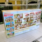 赤い屋根の大きなお家 屋根裏はひみつのお部屋