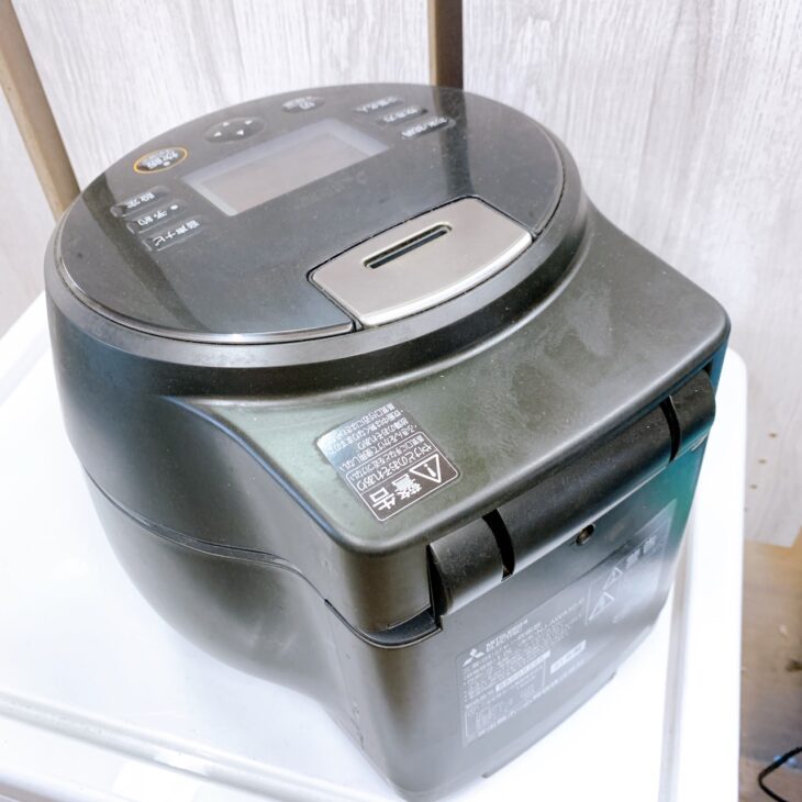 滋賀県東近江市でMITSUBISHI IHジャー炊飯器 NJ-AWA10-B 使用感ありの