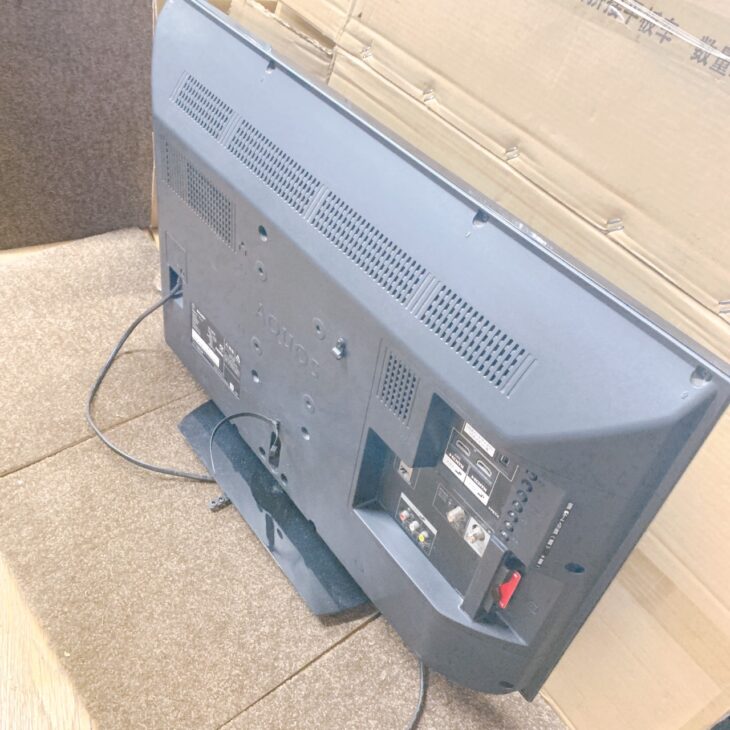 神奈川県海老名市にてSHARP 液晶テレビ LC-32S5 外観使用感ありのため