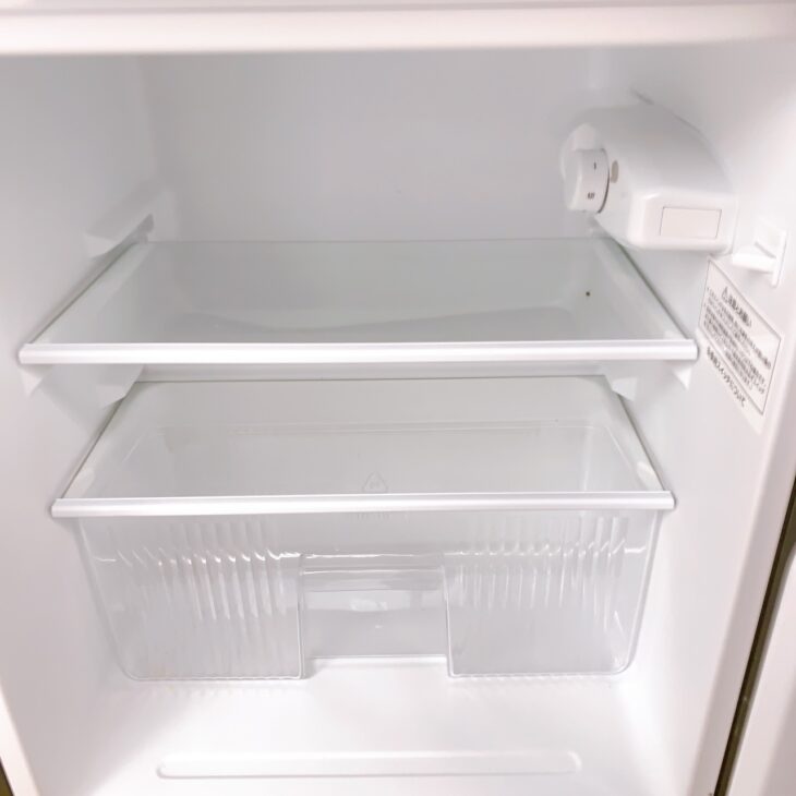 福島県会津坂下町へComfee ノンフロン冷凍冷蔵庫 RCT90BL(E) 2024年製