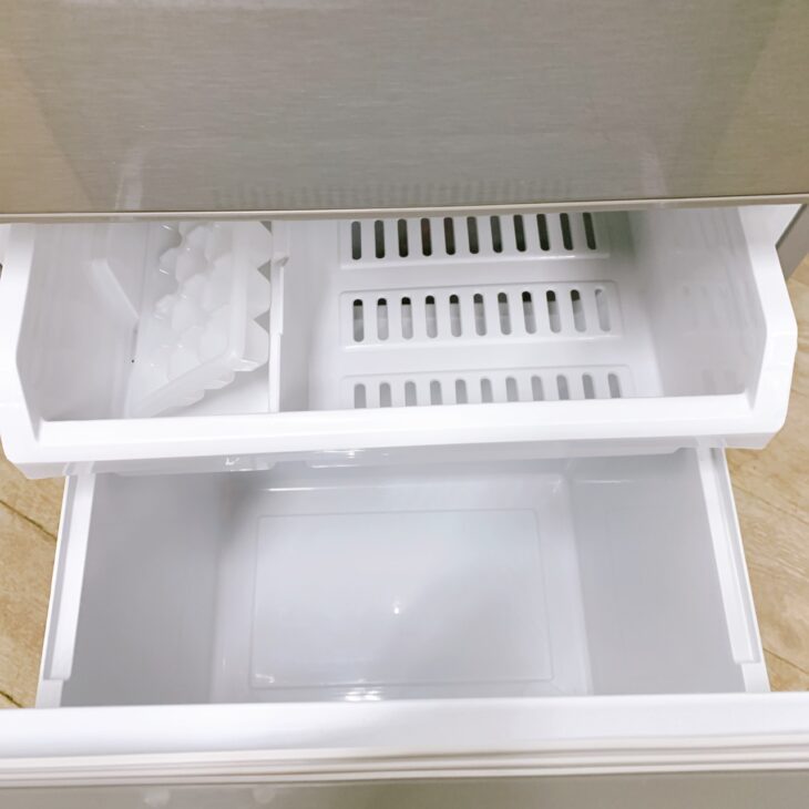 福島県双葉町へ出張買取 AQUA ノンフロン冷凍冷蔵庫 AQR-13J(S) 状態