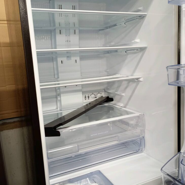 東京都港区麻布十番にて三菱電機 ノンフロン冷凍冷蔵庫 MR-CD41G-T