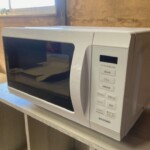 アイリスオーヤマ 電子レンジ KMB-F186-W