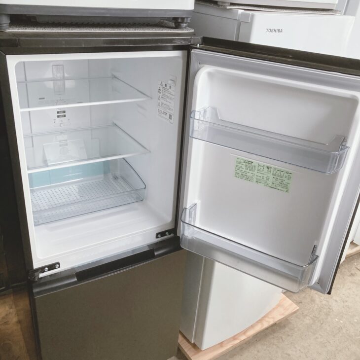 東京都昭島市にてSHARP ノンフロン冷凍冷蔵庫 SJ-D15J-H 2023年製 庫内