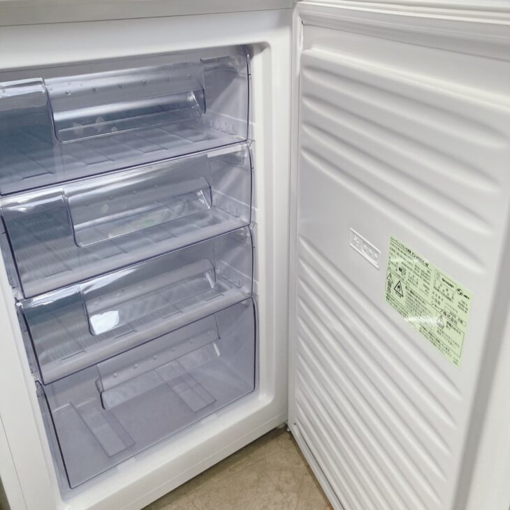 東京都八王子市へSHARPノンフロン冷凍庫出張買取 FJ-HS9X-W 2020年製