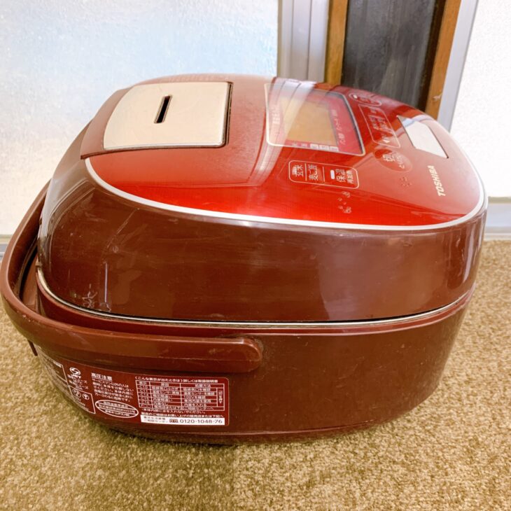 東京都練馬区にて東芝 真空圧力IH炊飯器 RC-10VSL 使用感ありのため