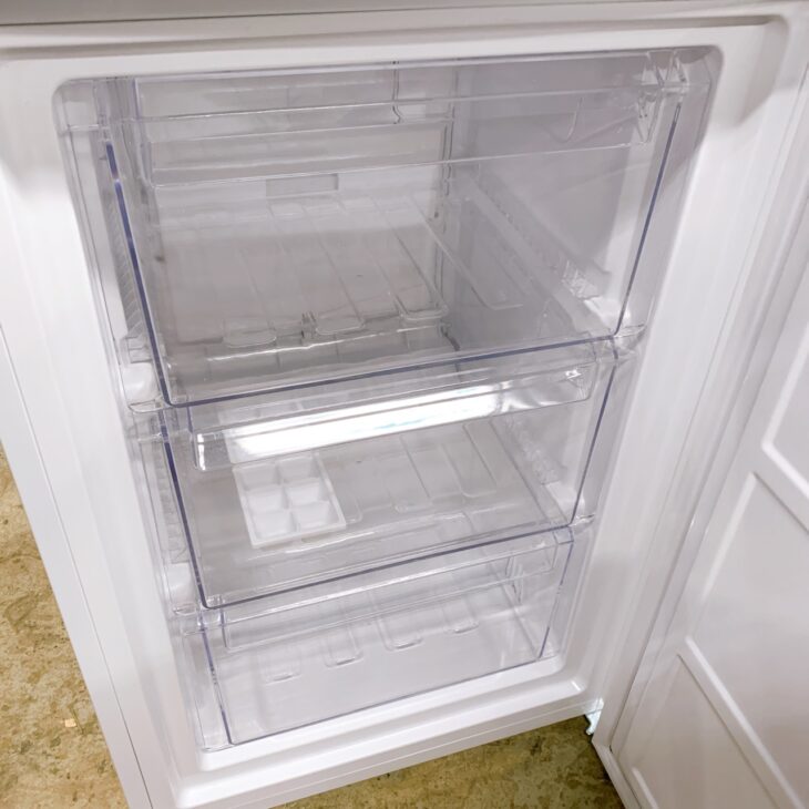 東京都港区新橋へ出張買取 シャープ SJ-BD23K-W 2023年製 230L冷凍