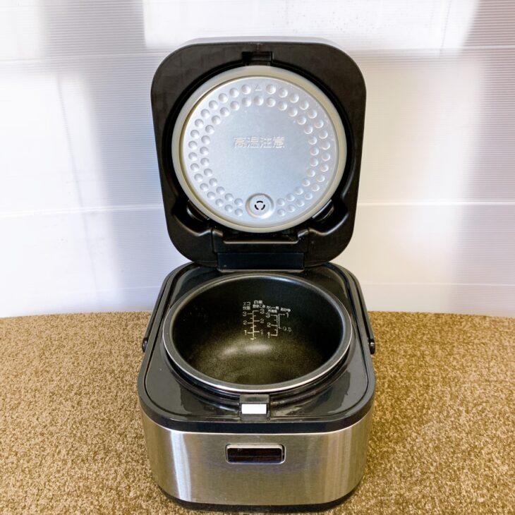 HAIER マイコンジャー炊飯器 JJ-XP2M31E 2022年製 3合 八王子市にてHaier マイコンジャー炊飯器 JJ-XP2M31E 使用感ありのため
