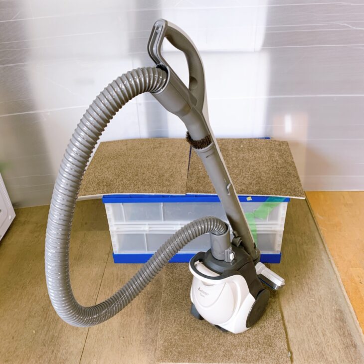 東京都大田区で三菱電機 TC-FJ2D-C（2024年製）紙パック掃除機を出張