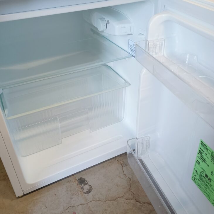 東京都千代田区でComfee RCT90WH/E（2024年製）冷蔵庫を美品のため適正