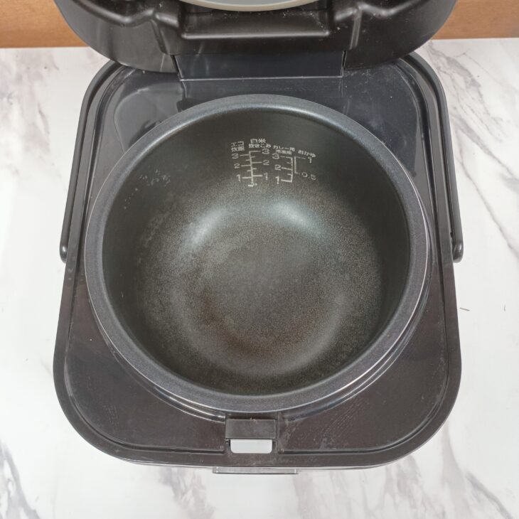 東京都文京区にてHaier JJ-XP2M31E 炊飯器 2023年製 使用感ありでも