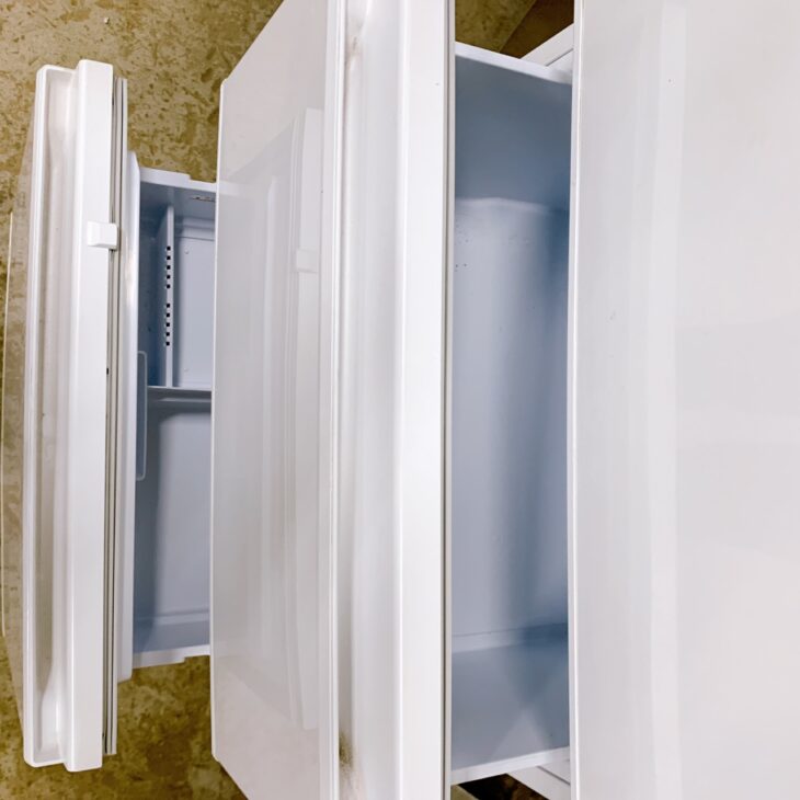 東京都台東区で三菱冷蔵庫 MR-C33F-W（2021年製）を出張買取 庫内が