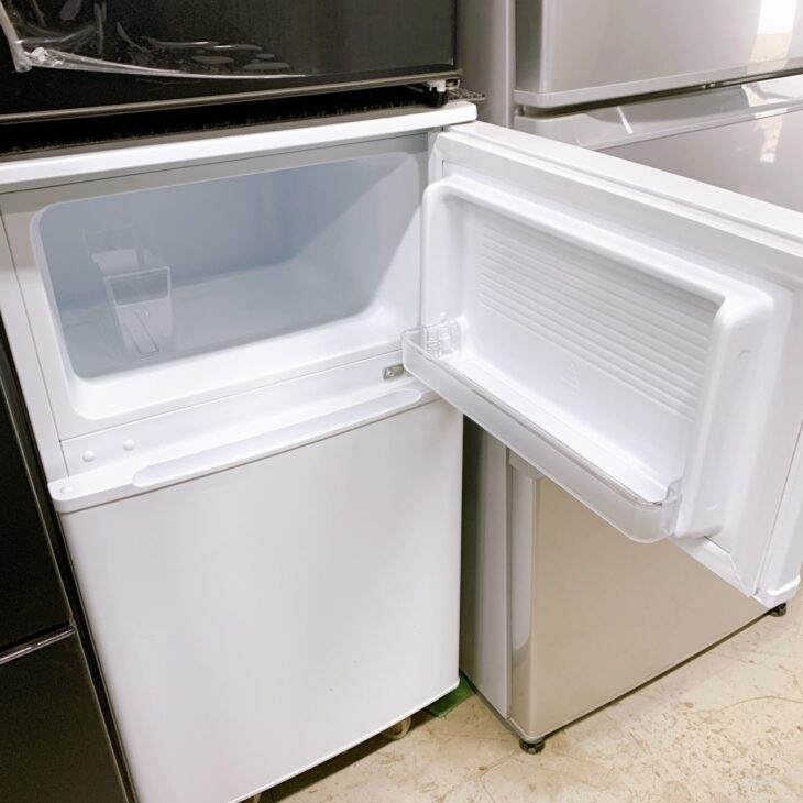 東京都千代田区有楽町でComfee冷蔵庫RCT90WH/E（2024年製）を出張買取 