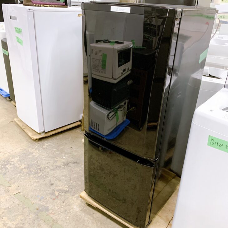 三菱　冷蔵庫　引き取り可のみ　MA-P 15E-B1 東京都東久留米市へ三菱 MR-P15E-B1 冷蔵庫 使用感ありでも丁寧に査定