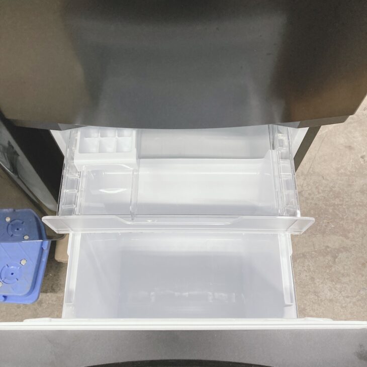 東京都渋谷区へTOSHIBA 冷蔵庫 GR-U15BS（K） きれいな状態のため適正