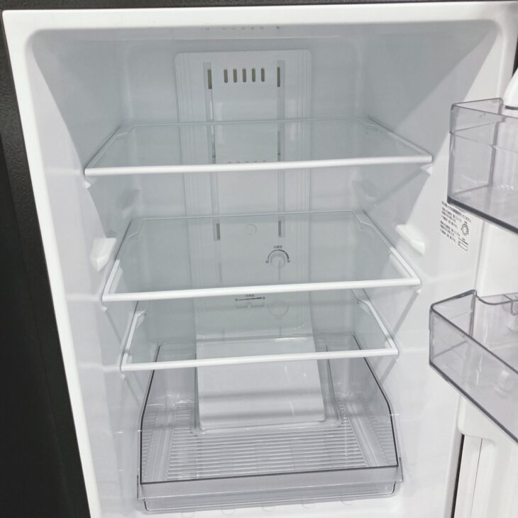 【美品】冷蔵庫 東芝GR-T15BS ※引取りのみ 東京都羽村市で東芝 冷蔵庫 GR-T15BS(K) 2022年製 比較的きれいな状態
